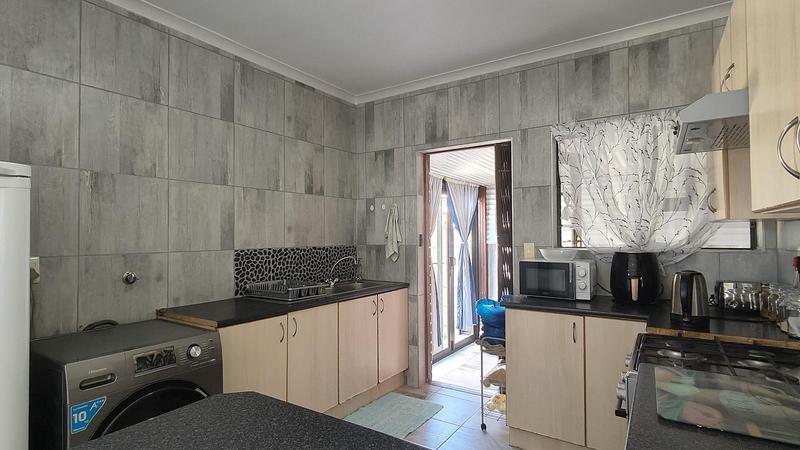 2 Bedroom Property for Sale in Hartenbos Western Cape